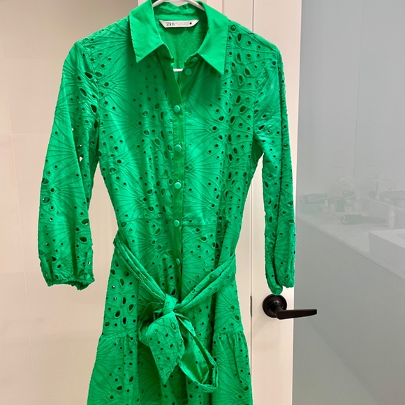 Zara Cotton Eyelet Mini-Dress - Picture 2 of 7